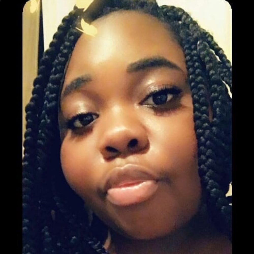 Meet your Posher, Shakora